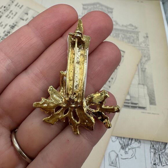 Vintage Christmas Candle Brooch Pin - Picture 2 of 2
